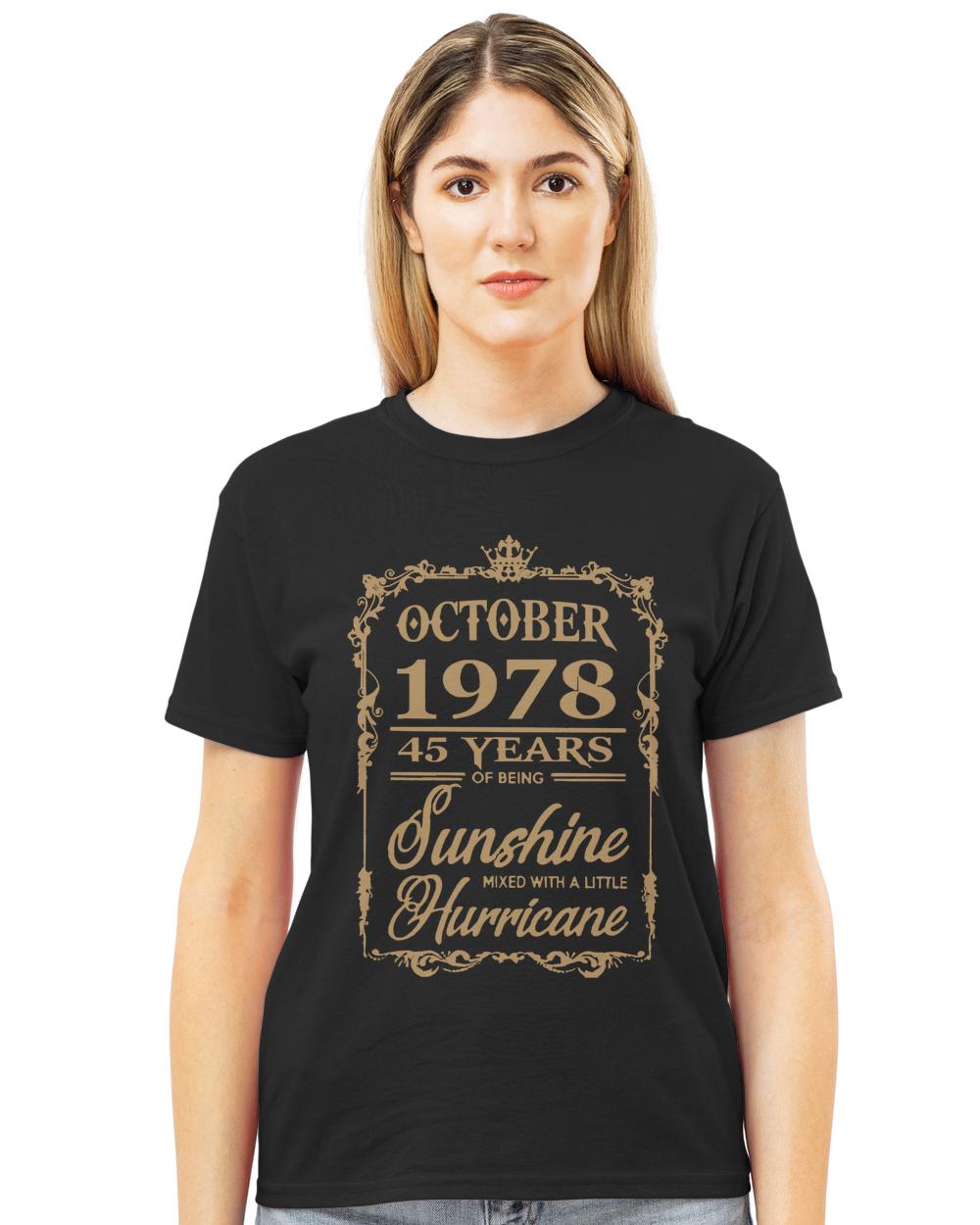 Vintage 1978 T- Shirt Vintage October 1978 45 Years Of Being Sunshine 45th Birthday for Women and Men T- Shirt