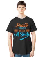 Peace T-ShirtPeace begins with a smile - statement - saying T-Shirt