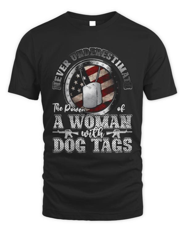 Female Veteran T- Shirt Womens Never Underestimate The Power Of A Woman Female Army Veteran T- Shirt